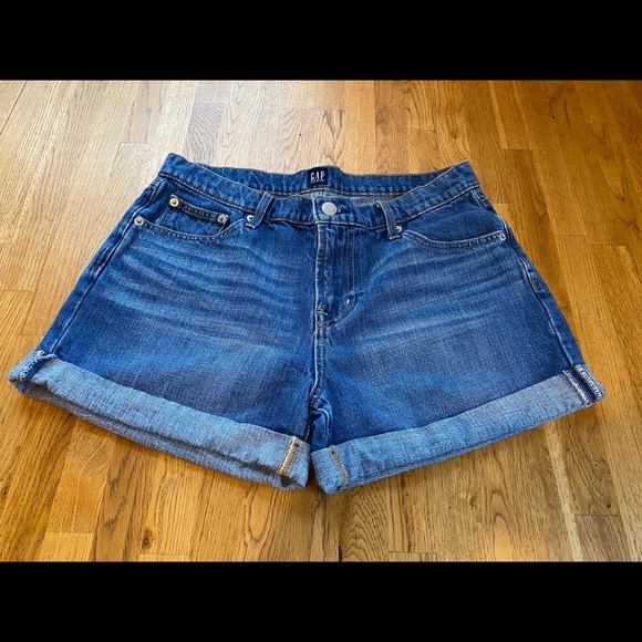 🌈 Gap Jean shorts embroidered rainbow pocket 🌈 - Picture 2 of 4